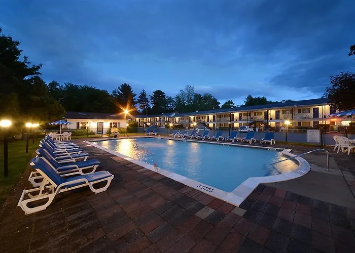 Turf And Spa Motel